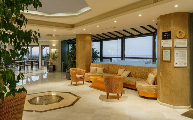 Pearl Beach Hotel