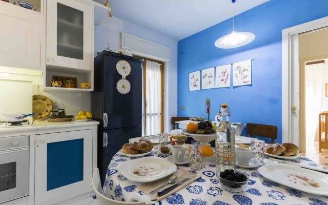 Four Rooms - Quattru Stansie