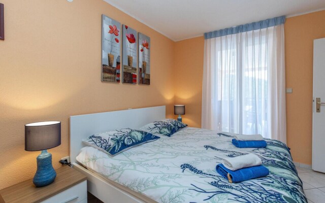 Stunning Home in Jadranovo With 5 Bedrooms, Jacuzzi and Wifi