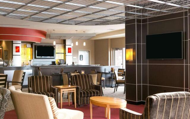 Cambria hotel & suites Indianapolis Airport