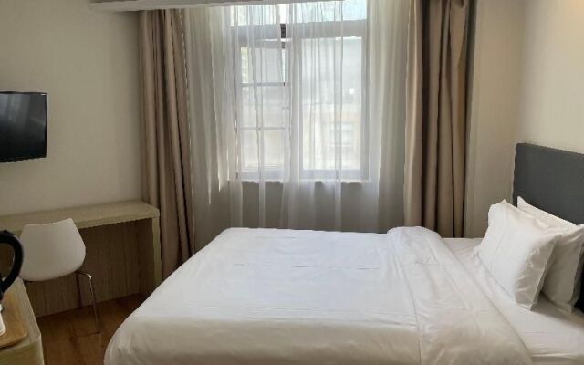 Hanting Hotel Shanghai People's Square Fuzhou Road