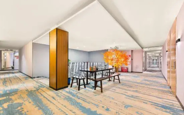 LangFeng Fengyuan Hotel