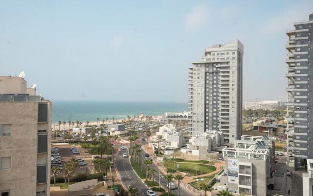 Luxury Marina Penthouse