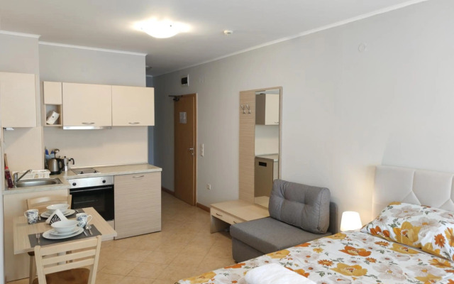 Royal Sun - Sunny Cove Apartment