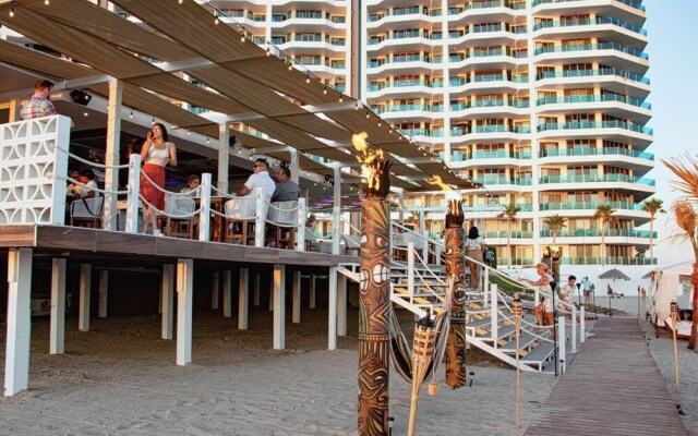 Hotel Esmeralda Beach Resort