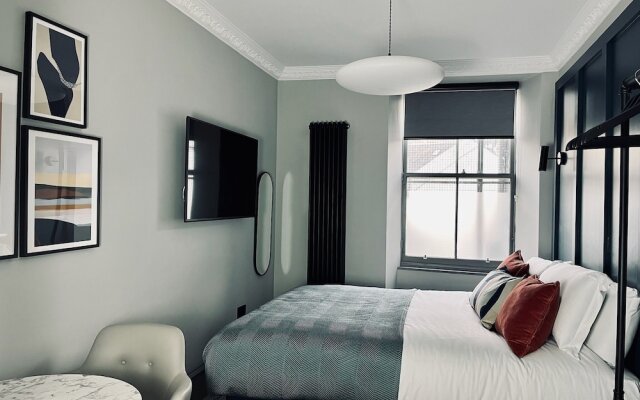 Room in the Borders - 1 Sime Place