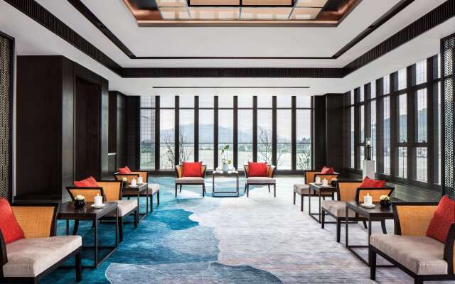 Hilton Ningbo Dongqian Lake