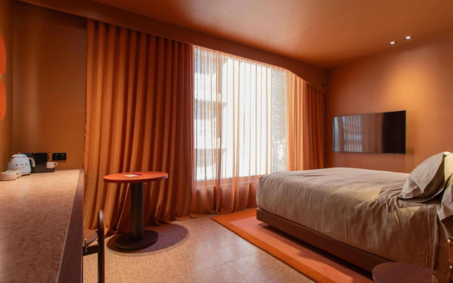 Hyde Melbourne Place