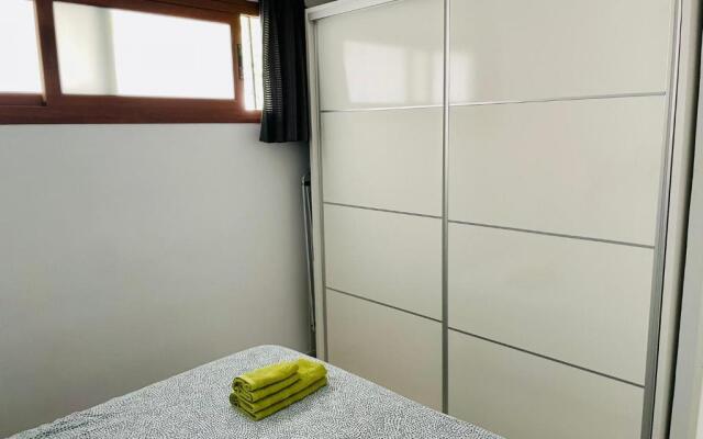 Sunny Apartment Australia by Yumbo