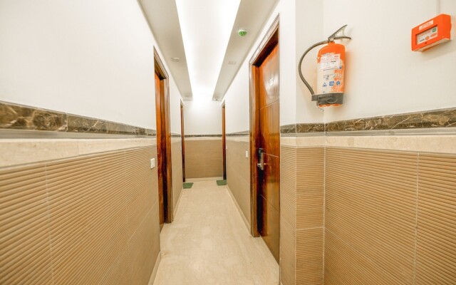 Fabhotel Silver Crown I