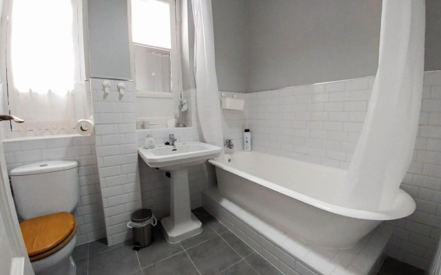 Apartamento Plaza de Doña Elvira 8