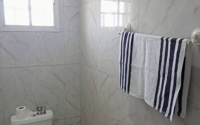 Lovely 2-bedroom Serviced Apartment With a Balcony