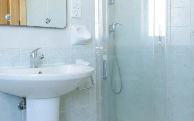 Stunning 4 Bedroom Apart. Near Balluta Bay