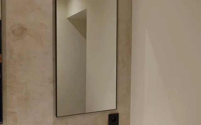 3 Room Luxury Design Apartment