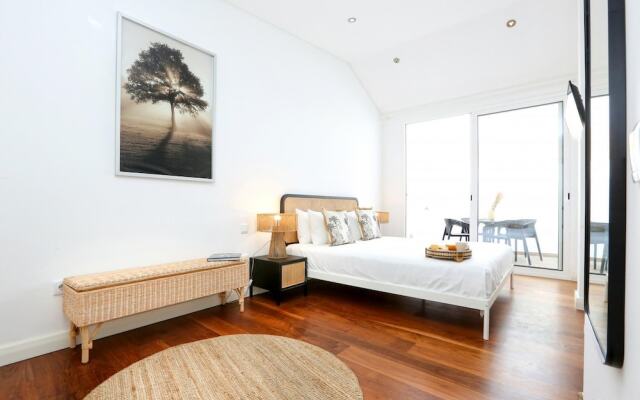 Green Faro Modern Duplex With A Bliss Terrace