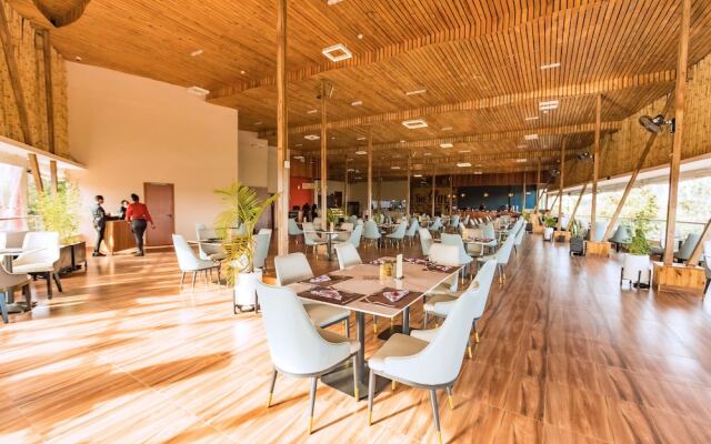 The Hut Restaurant & Boutique hotel
