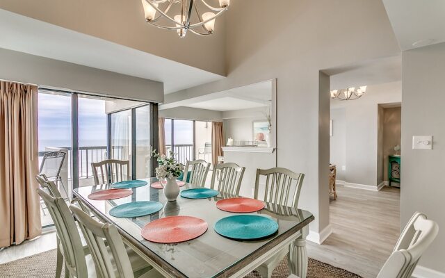The Savoy Penthouse 601 (3 bedroom plus loft, Sleeps 9)