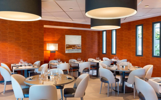 Best Western Plus Hotel Escapade Senlis