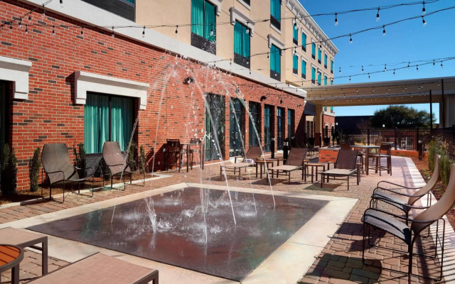 Courtyard by Marriott LaGrange