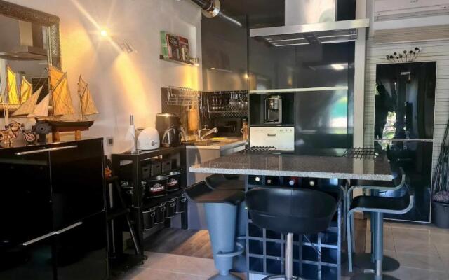 Cozy Garden T1 near the beach