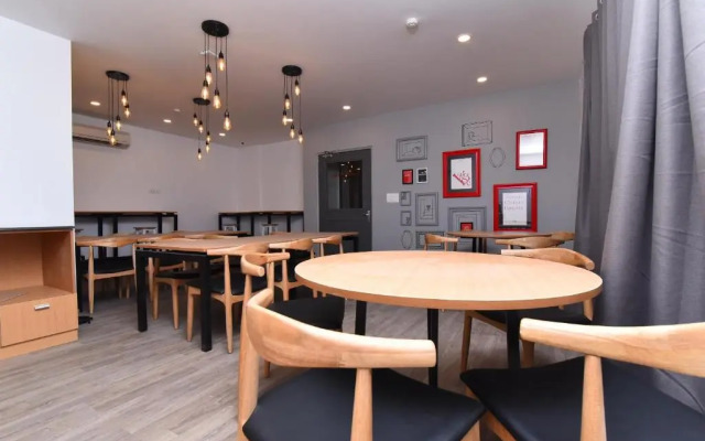 Hotel Rudra INN at Chhatarpur