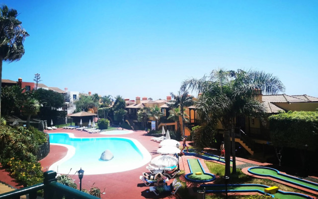 Apartamentos Oasis San Antonio