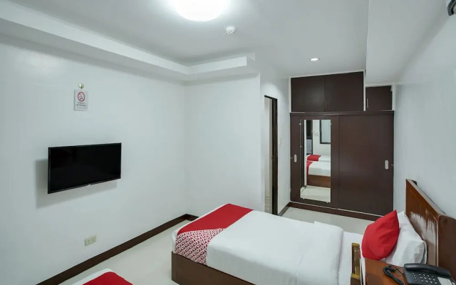 OYO 459 Offshore Hotel
