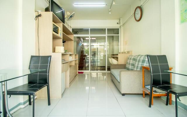 Riski Residence Bangkok-noi