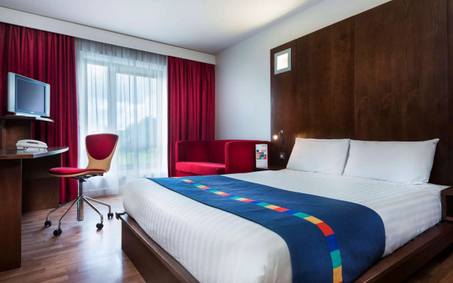 Park Inn by Radisson Birmingham Walsall M6 J9