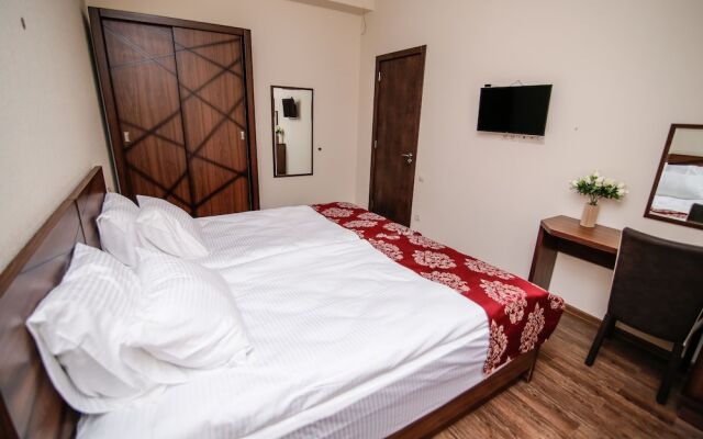 Hills Hotel