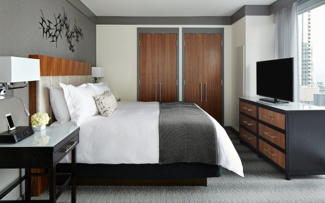Loews Chicago Hotel
