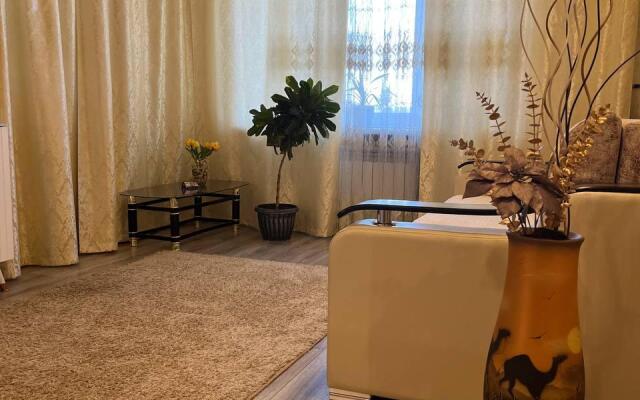 Апартаменты в 7-м микрорайоне 25