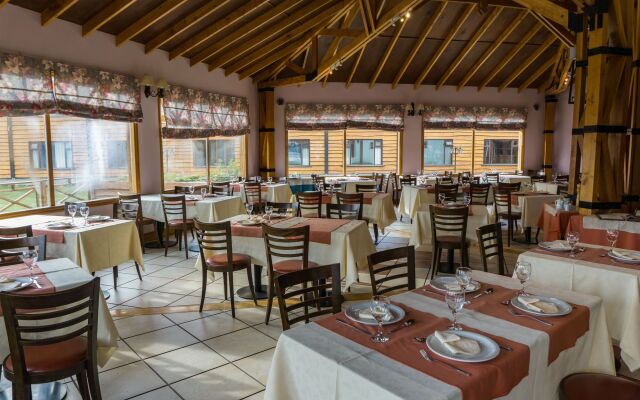 Hotel Los Ñires