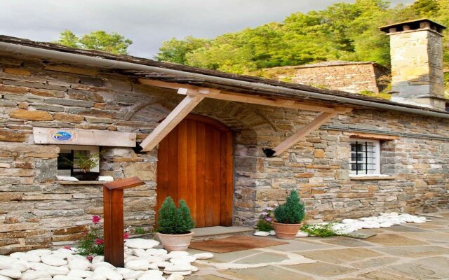 Mikro Papigo 1700 Hotel & Spa