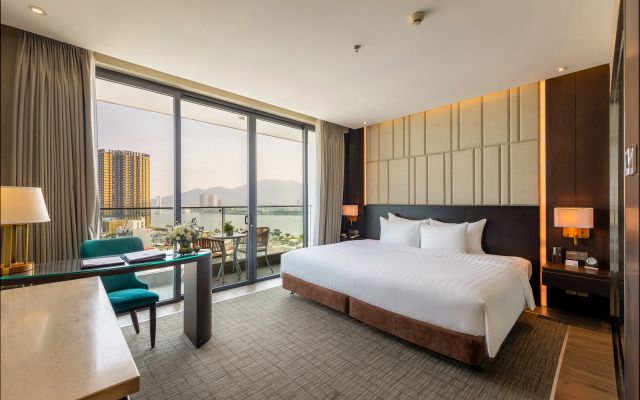 New Orient Hotel Danang