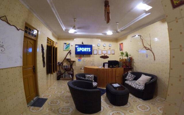 Adroit Beach Inn