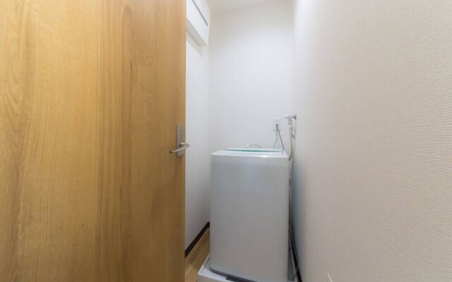 Koizumi Building 5M5B