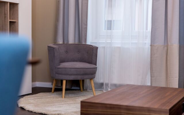 Dfive Apartments - Gold