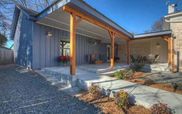 The Homestead Carriage House