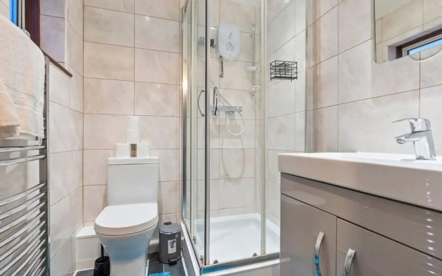 Luxury London Apartment With 3 Bedrooms