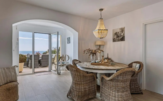 Rijos in J vea With 3 Bedrooms and 3 Bathrooms