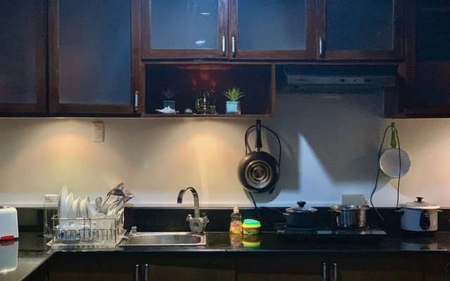 Spacious 1 BR Unit in AppleOne Ayala