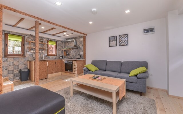 FM Deluxe 2-BDR Maisonette - Artistic Serdika