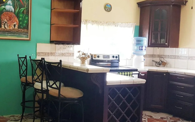 See Belize Waterside Sea View 2-bedroom Apartment w Balcony, Pool & Deck 2nd FL