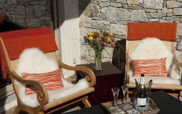 Yellowstone Ski Lodge