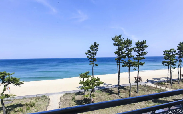 Gyeongpo Soo Hotel