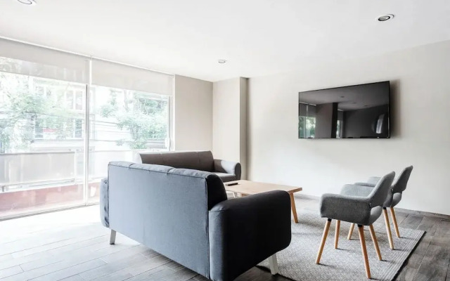 Modern Flat by Polanco Balcony Pet Friendly