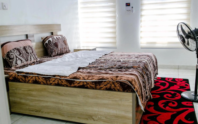 Stunning 3 Bedroom Apartments,Lekki Phase 2 & Hotels in Awoyaya