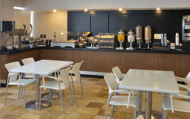 City Express Junior by Marriott Cancun