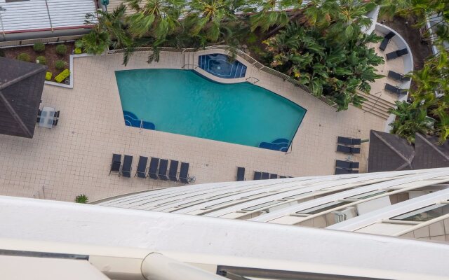 Broadbeach Savannah Hotel & Resort